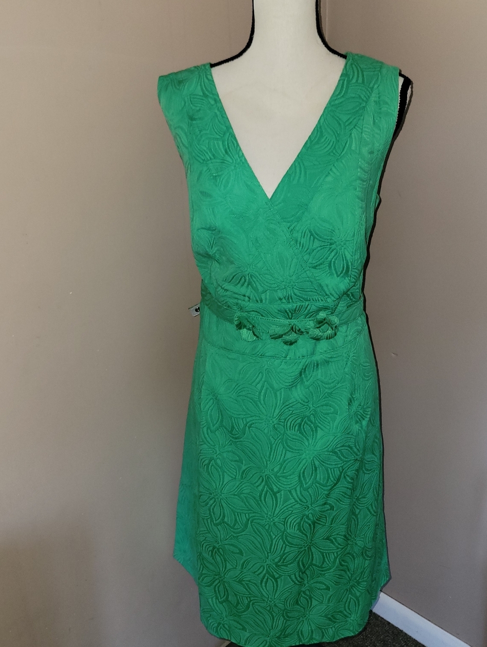 Green V-Neck Floral Textured Dress